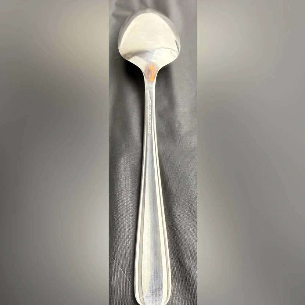 Wallace Silver Fleetline (Stainless) by Wallace Silver Place/Oval Soup Spoon‎